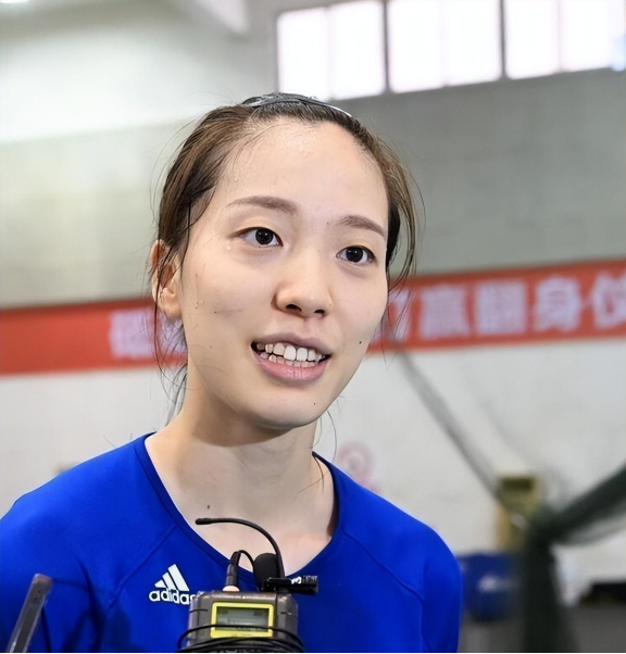 教练战术缜密备战，带领队取得胜利