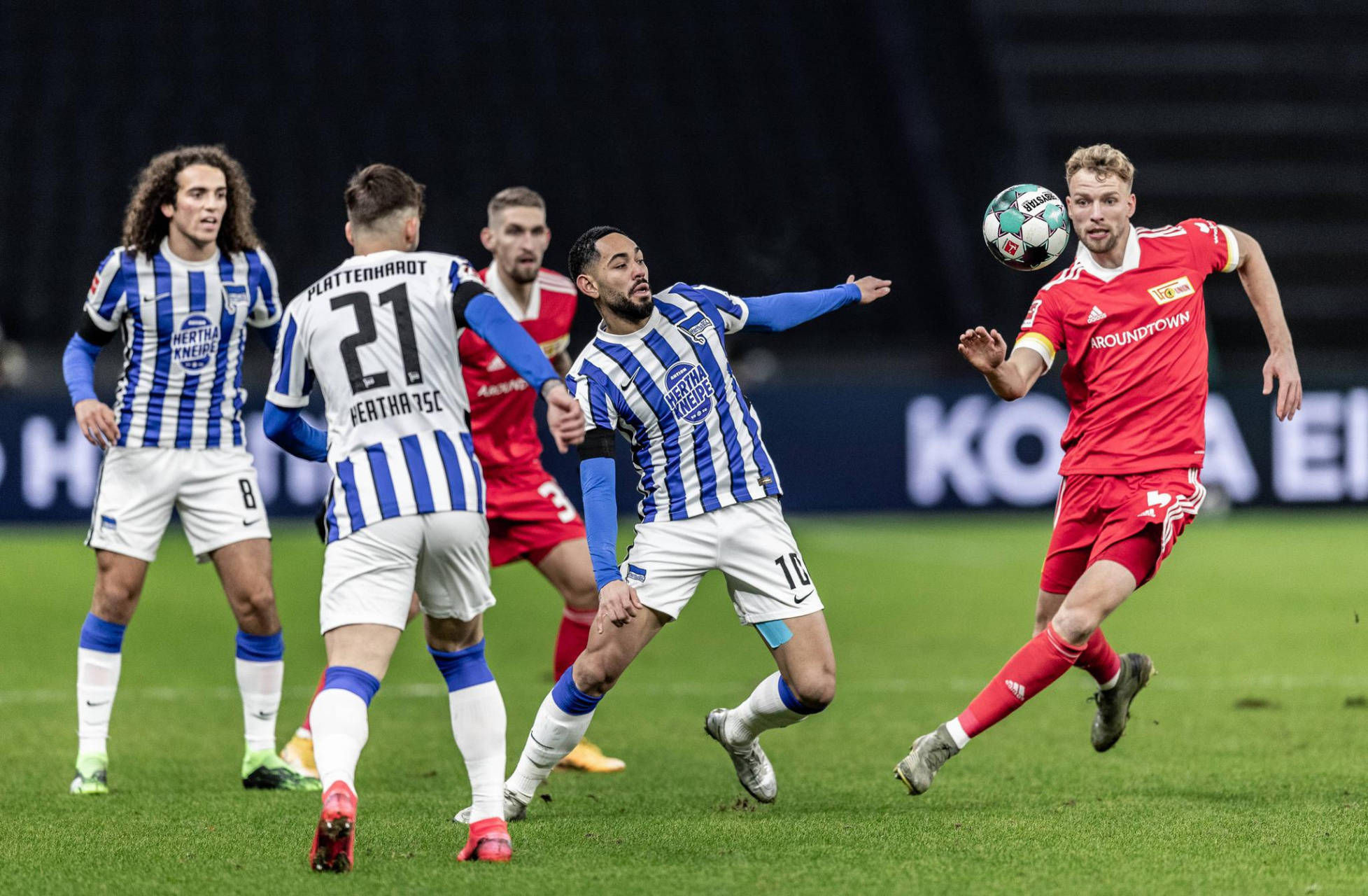 欧洲杯外战势均力敌，胜负岌岌可危