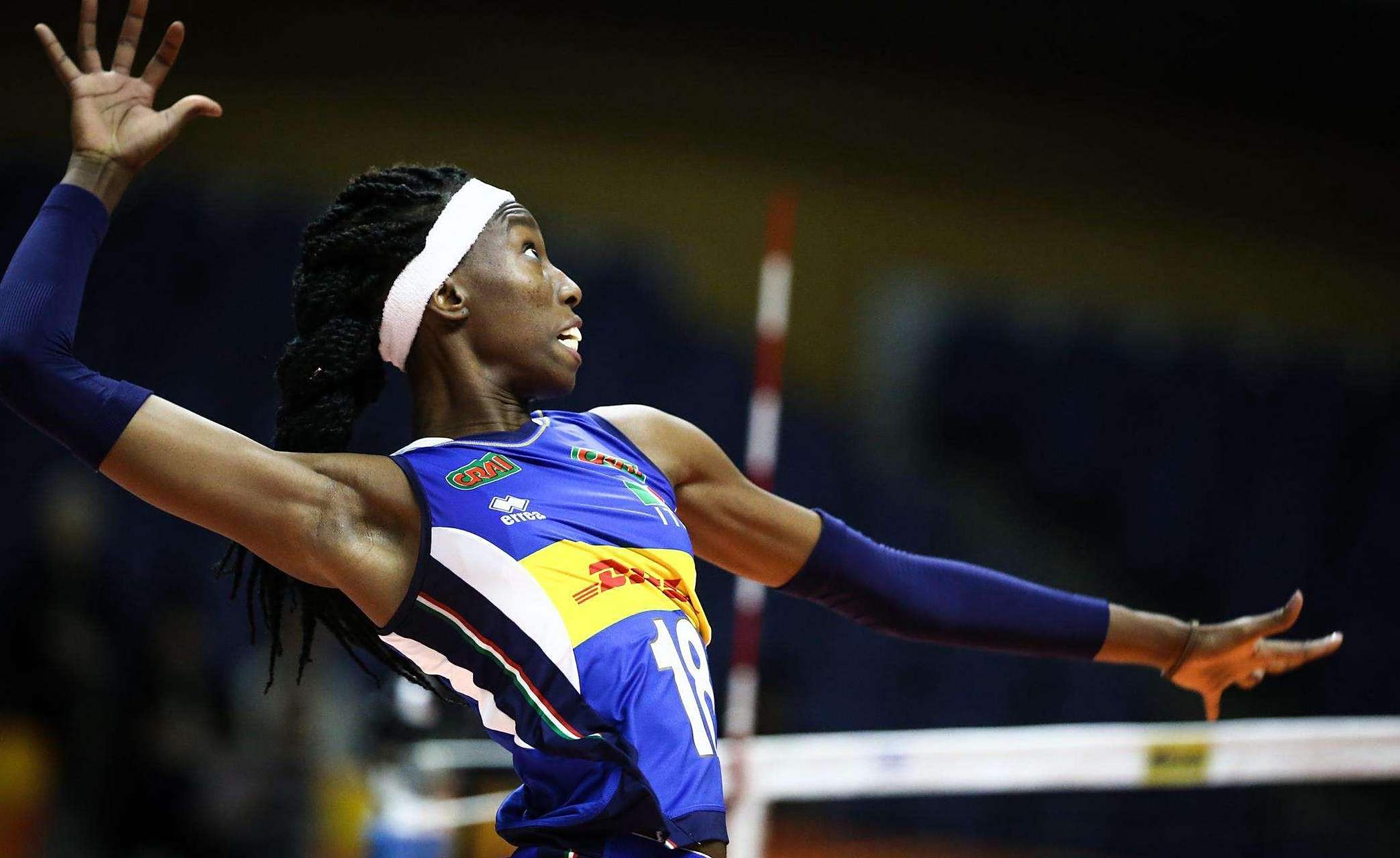 意大利射箭名将准确无误,夺冠成功 意大利射箭名将准确无误,夺冠成功