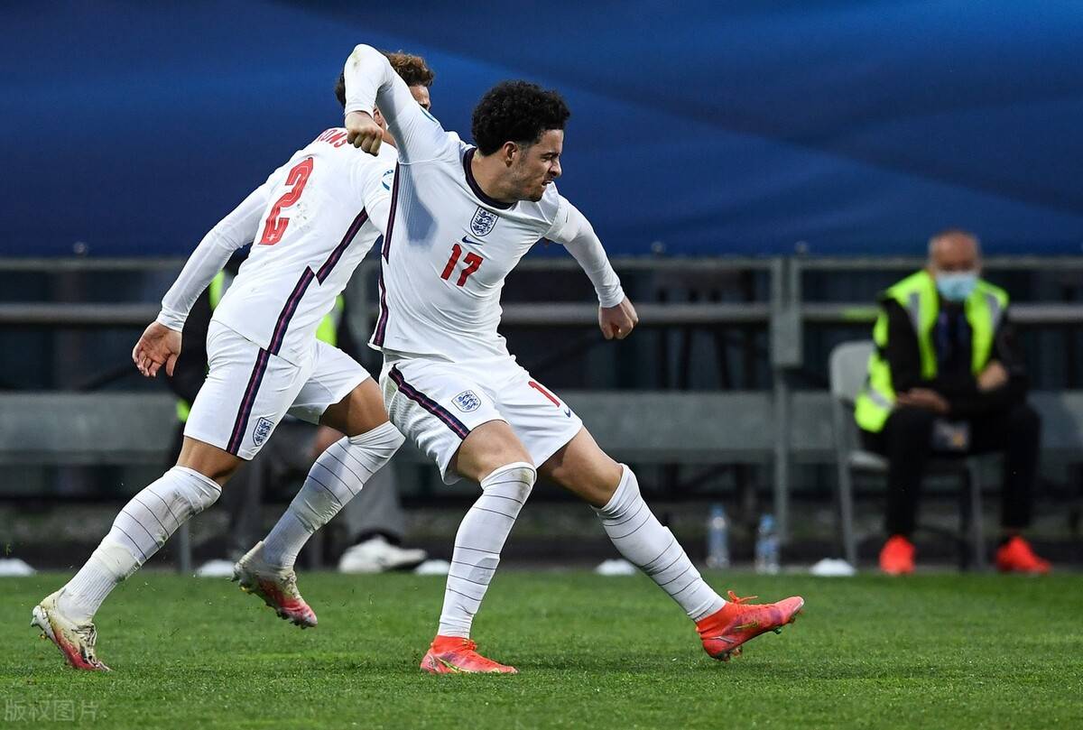 爱游戏亚洲官网-包含欧锦赛：法国0-2德国，惨败小组赛的词条