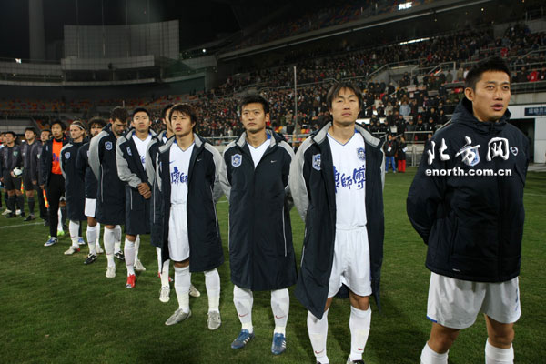 爱游戏官网-天津泰达突围成功,喜迎连胜