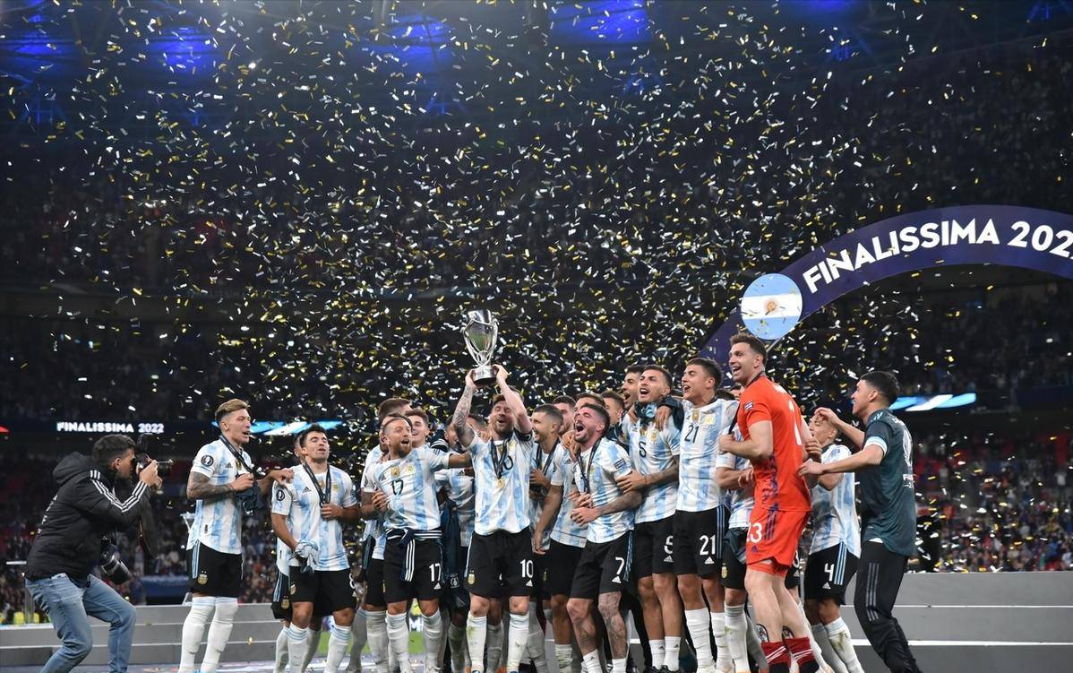 爱游戏体育下载-国家足球锦标杯,巅峰对决夺得冠军