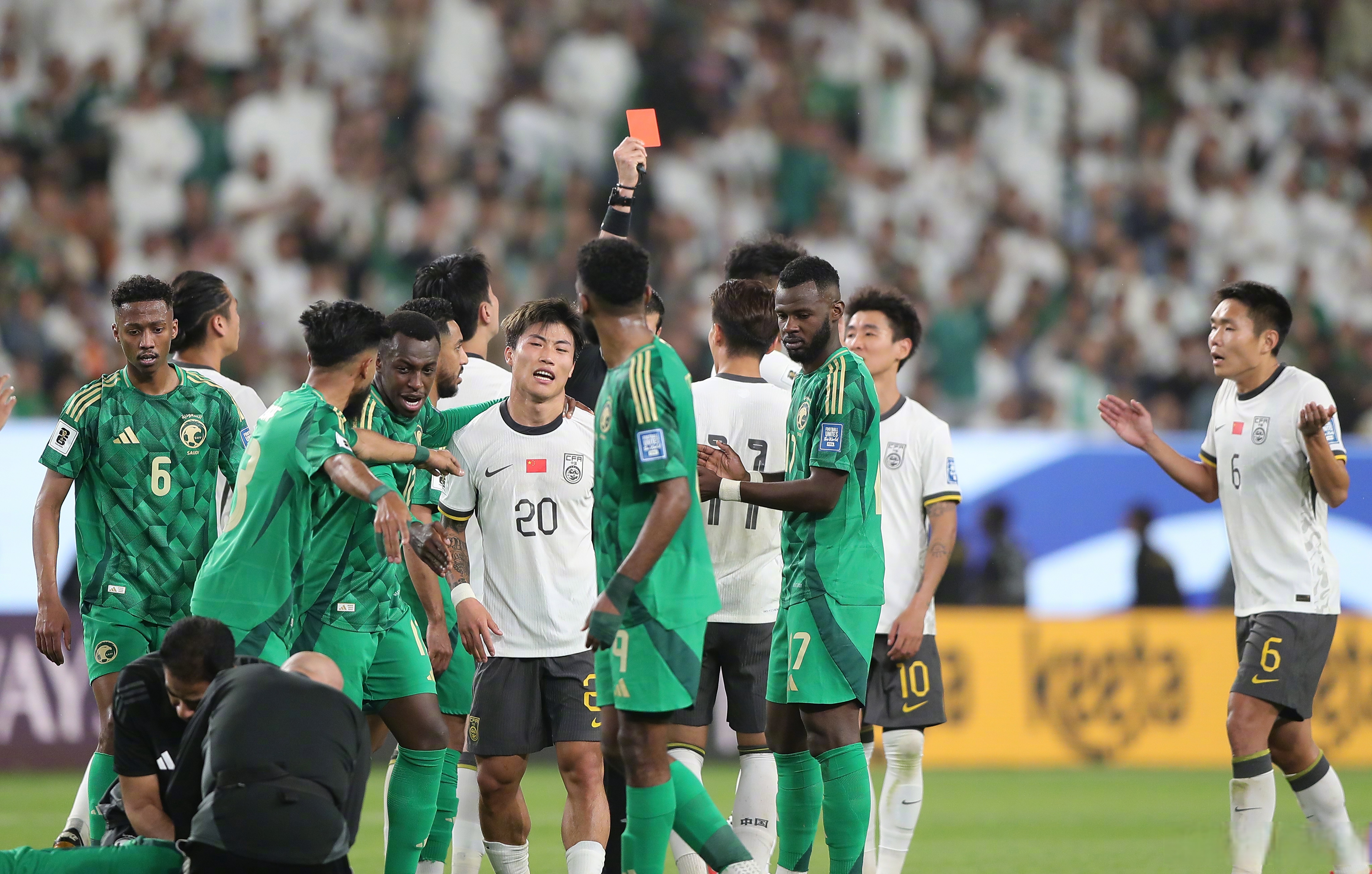 爱游戏在线登录-沙特联赛冠军全队庆祝活动！