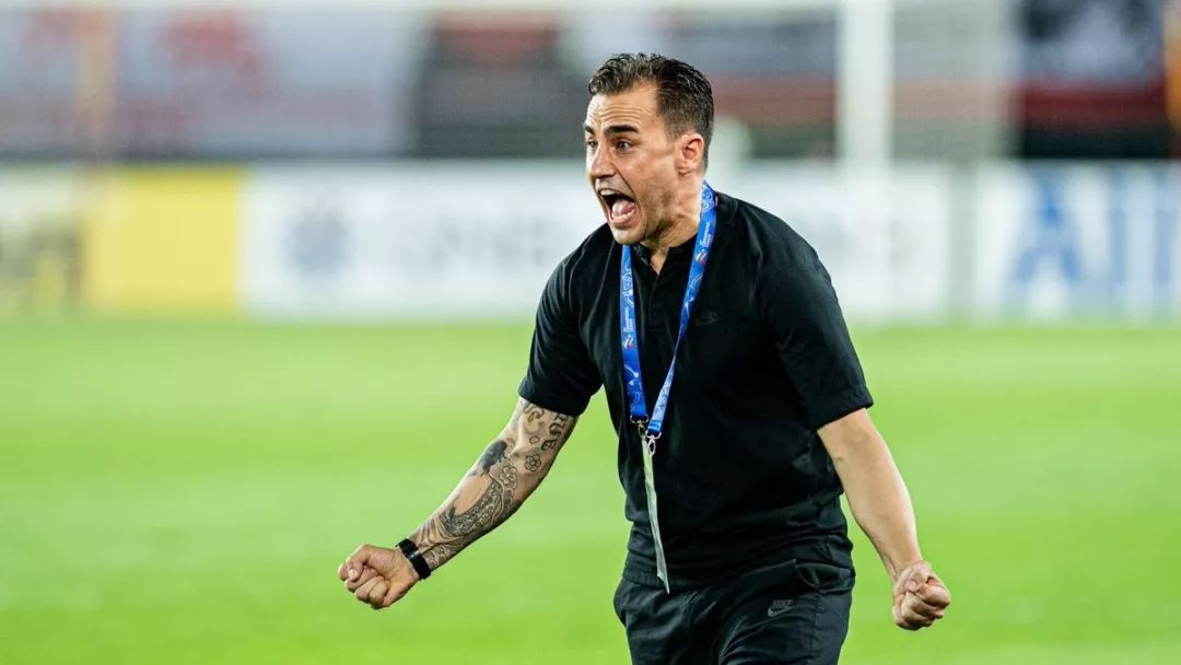 爱游戏app下载-雄鹿队主场奏凯,取得关键胜利